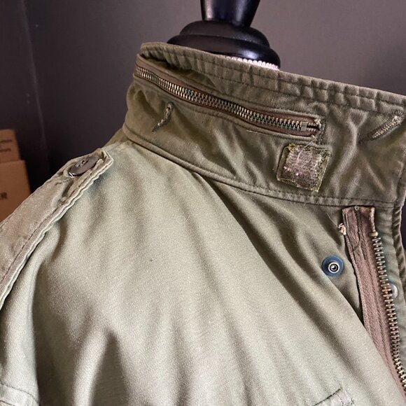 US Navy Seabees Man's M-65 Cold Weather Field Jacket - Picture 5 of 13